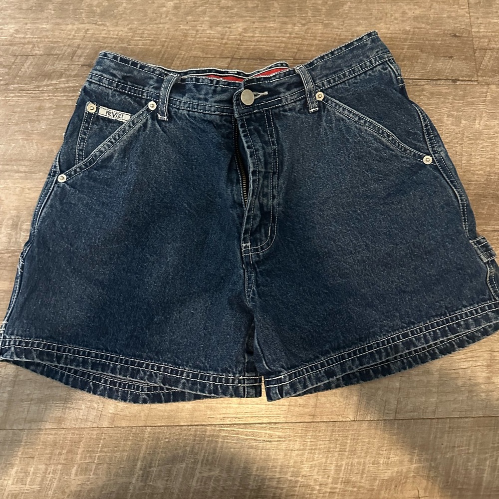 Vintage revolt buckle shorts